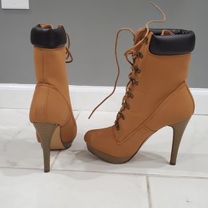 Darlene Heeled Platform Ankle Booties